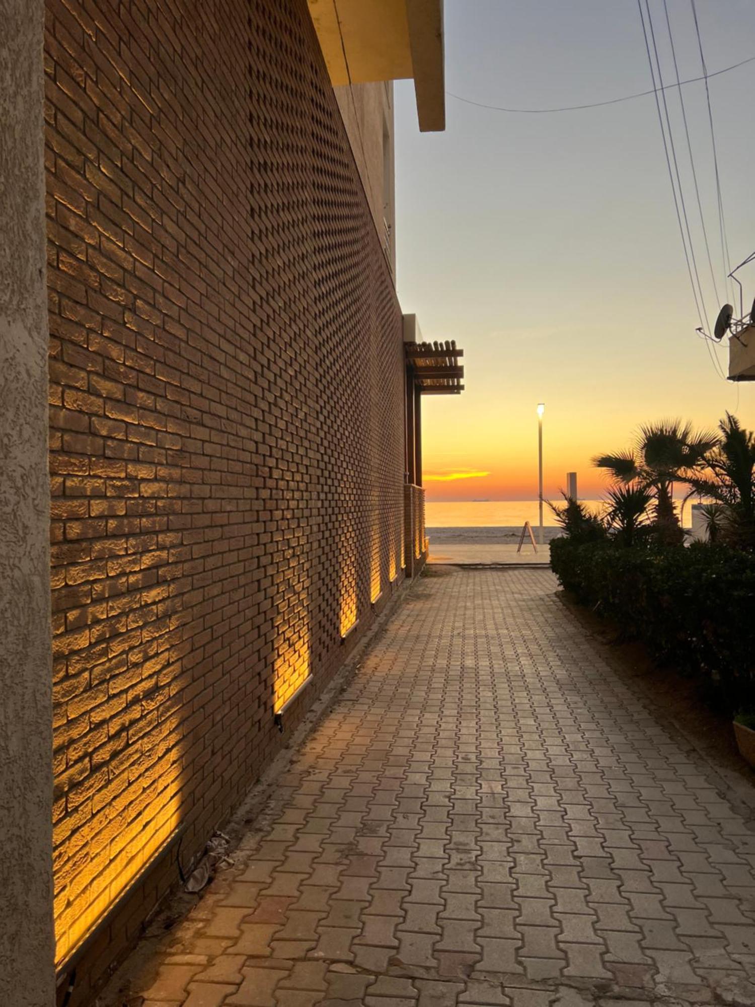 Klar Apartment Few Steps From The Beach Durres Exterior photo